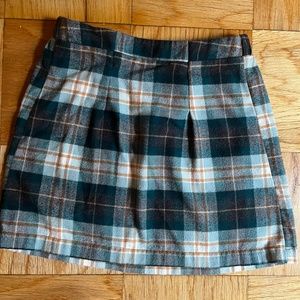 American Eagle plaid skirt, large